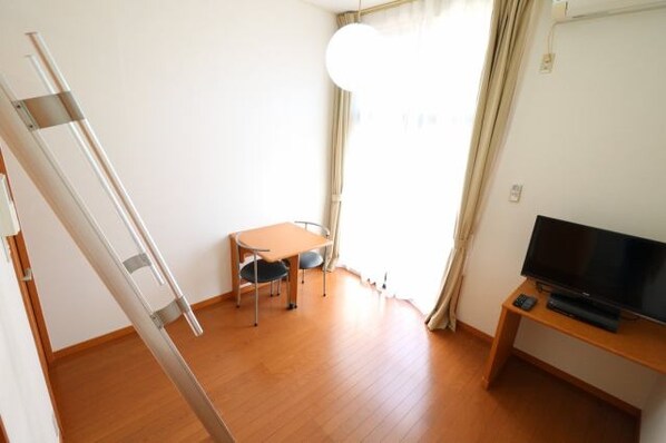 レオパレスWest Bellsの物件内観写真